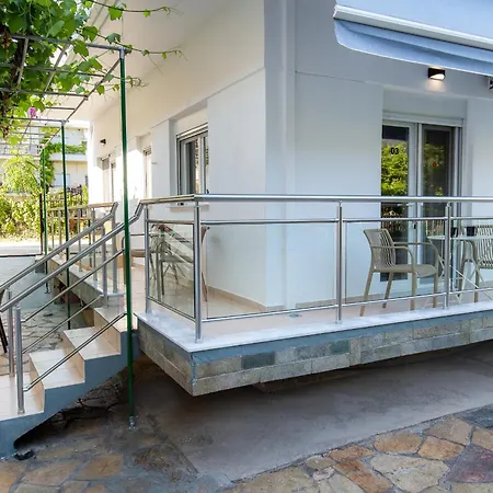 شقة Istos Living يميناريا
