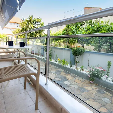 شقة Istos Living يميناريا